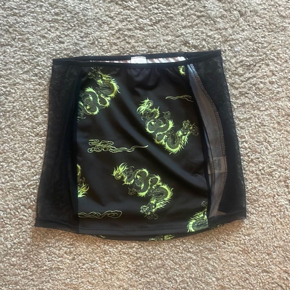 size small- i hearttaves mesh skirt
